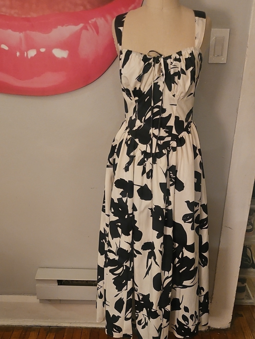 Forever 21 Black and White Floral Tie-Front Midi Dress